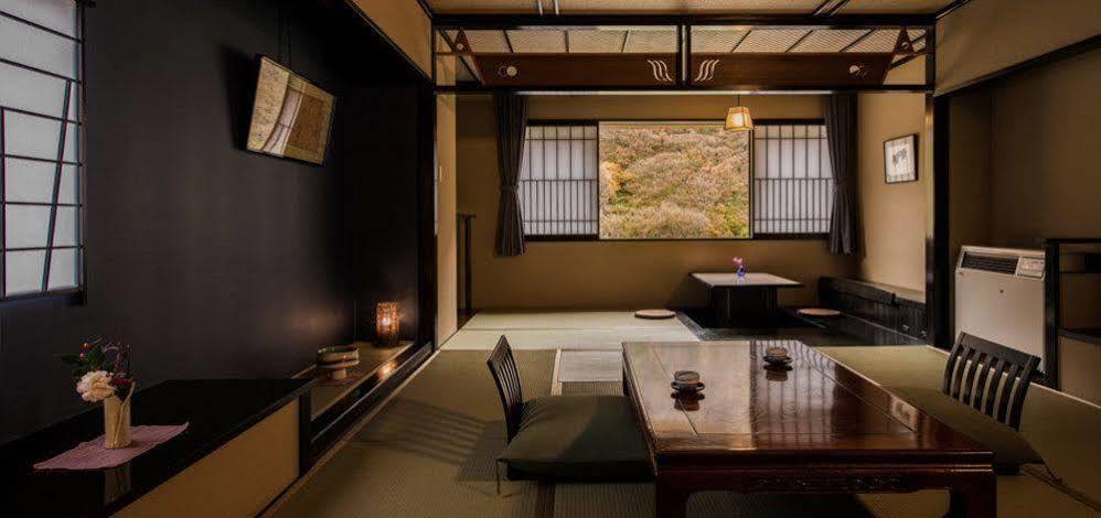 Takamiya Ryokan Beni Tozawa Luaran gambar